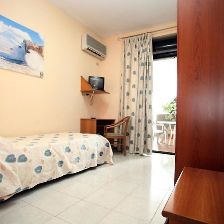 Hotel Cristal Bari Dış mekan fotoğraf